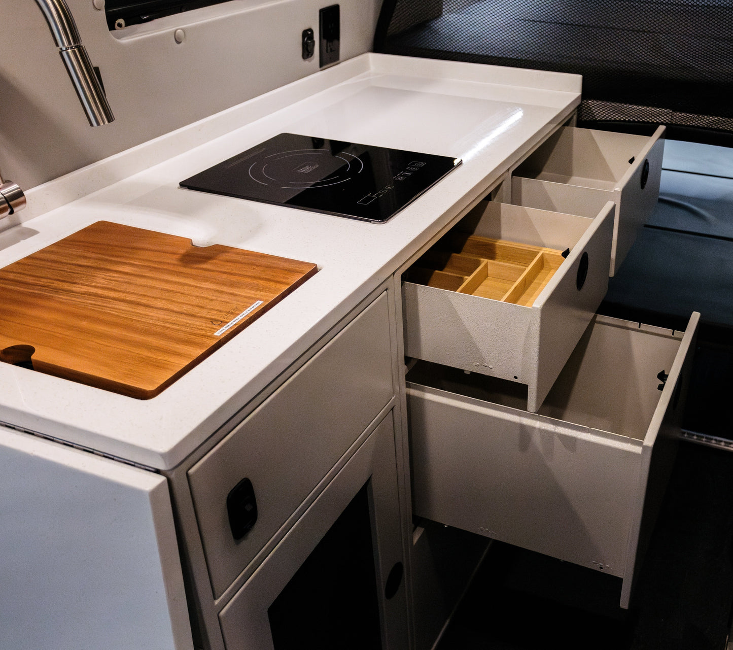 18" Three Drawer Base Cabinet - 4 Wheel Overland
