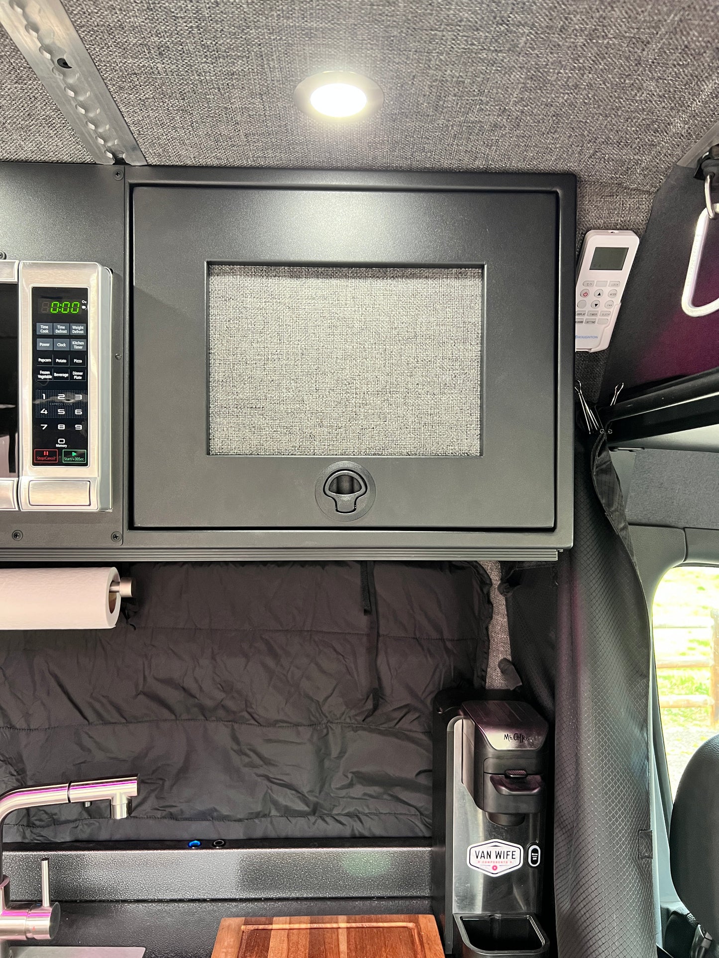 21" Upper Cabinet - Angled - 4 Wheel Overland