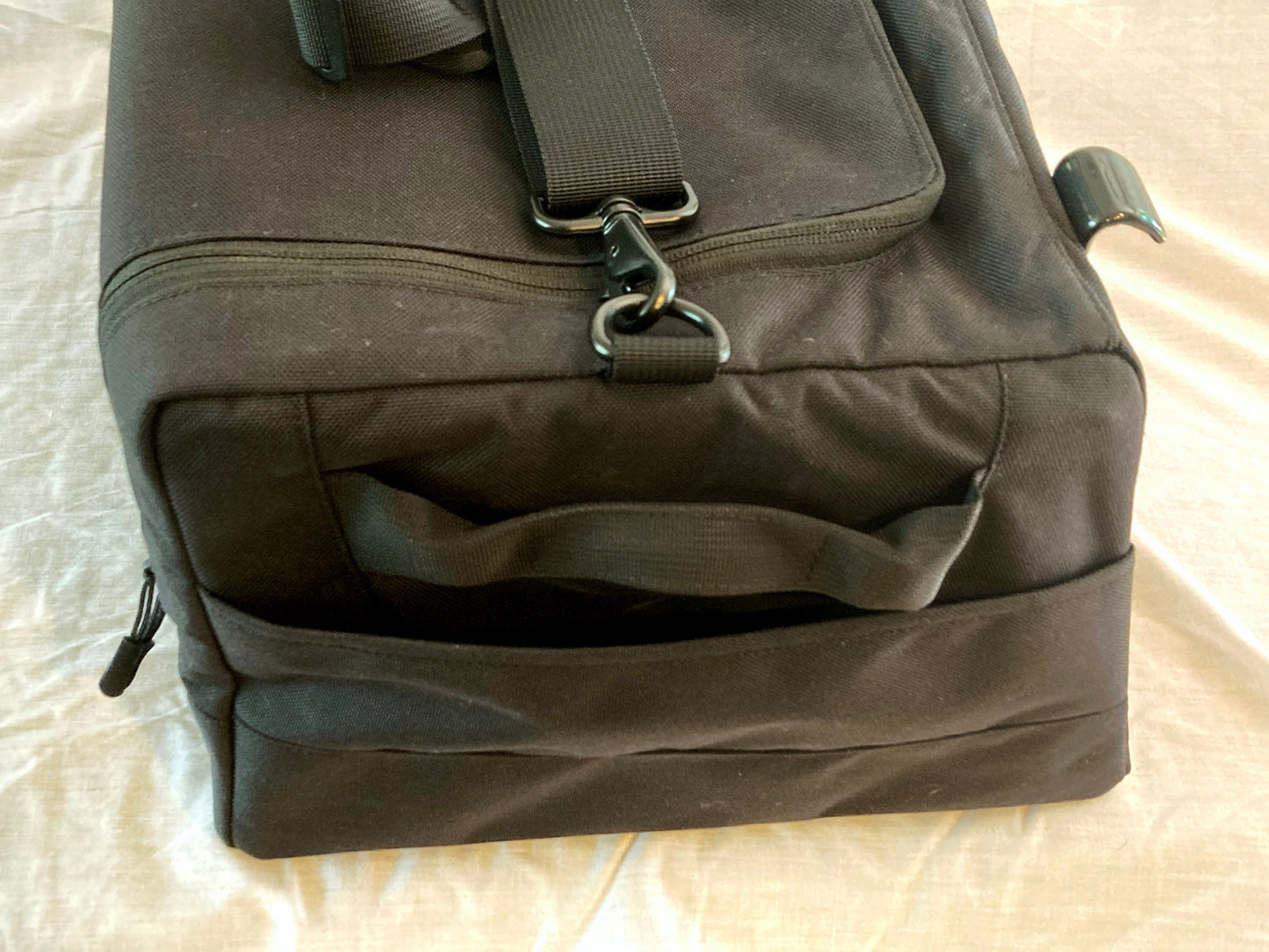 18" Hanging Bag by Van Wife Components - 4 Wheel Overland
