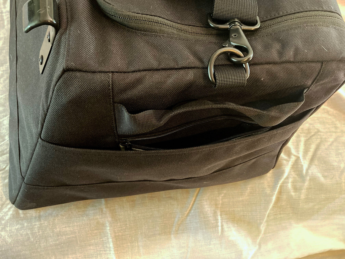 18" Hanging Bag by Van Wife Components - 4 Wheel Overland