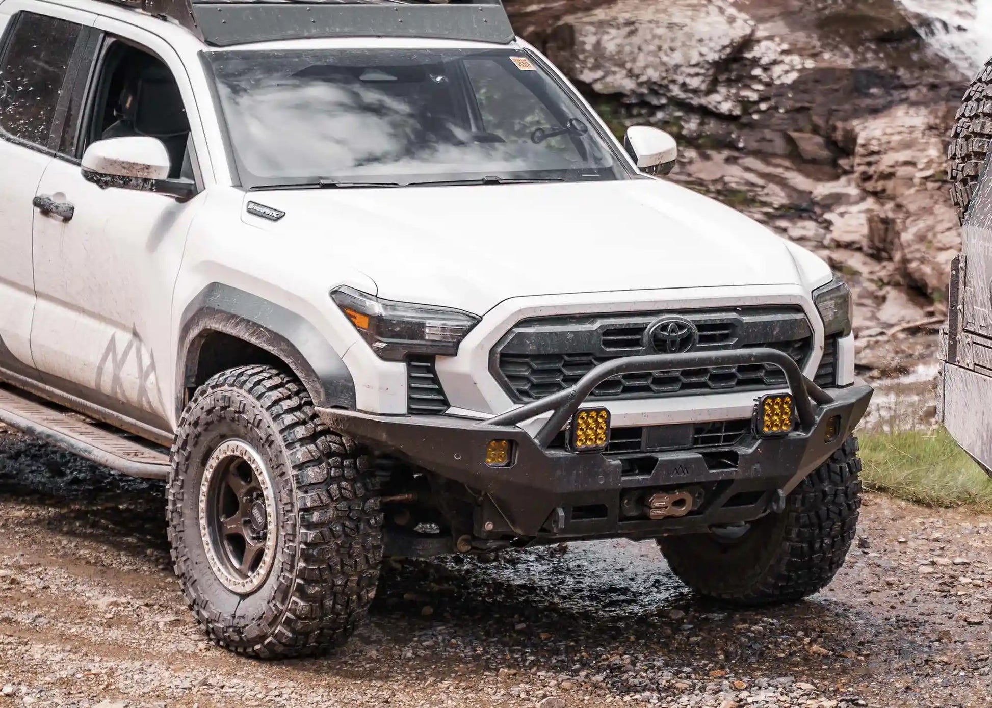 Hi-Lite Overland Toyota Tacoma Front Bumper 4th Gen (2024-2026) [Prerunner Bull Bar] - 4 Wheel Overland