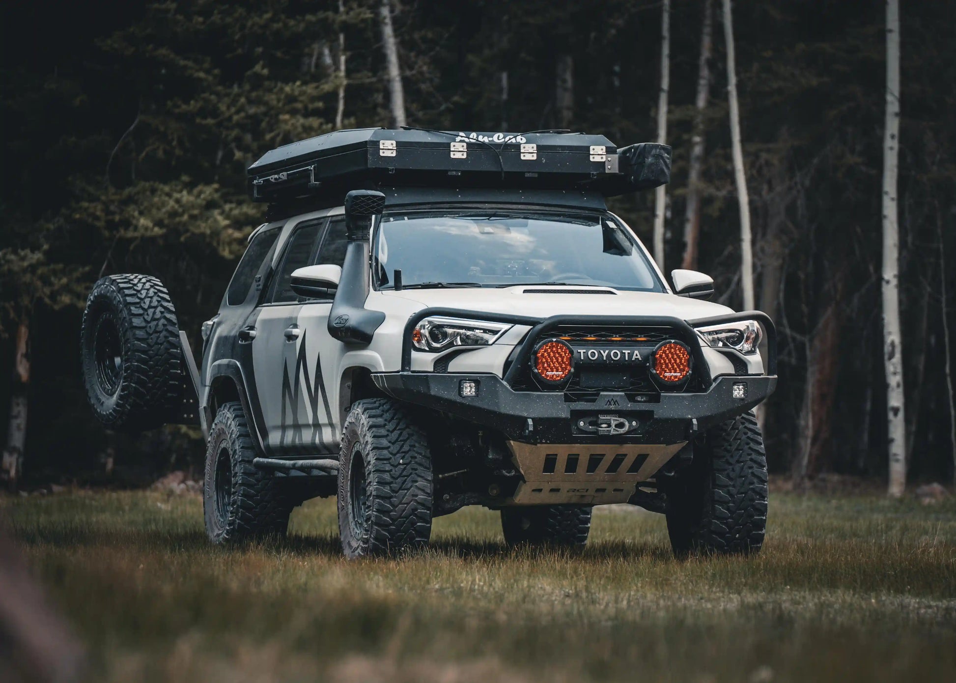 Hi-Lite Overland Toyota 4Runner Front Bumper 5th Gen (2010-2024) [Bull Bar] - 4 Wheel Overland