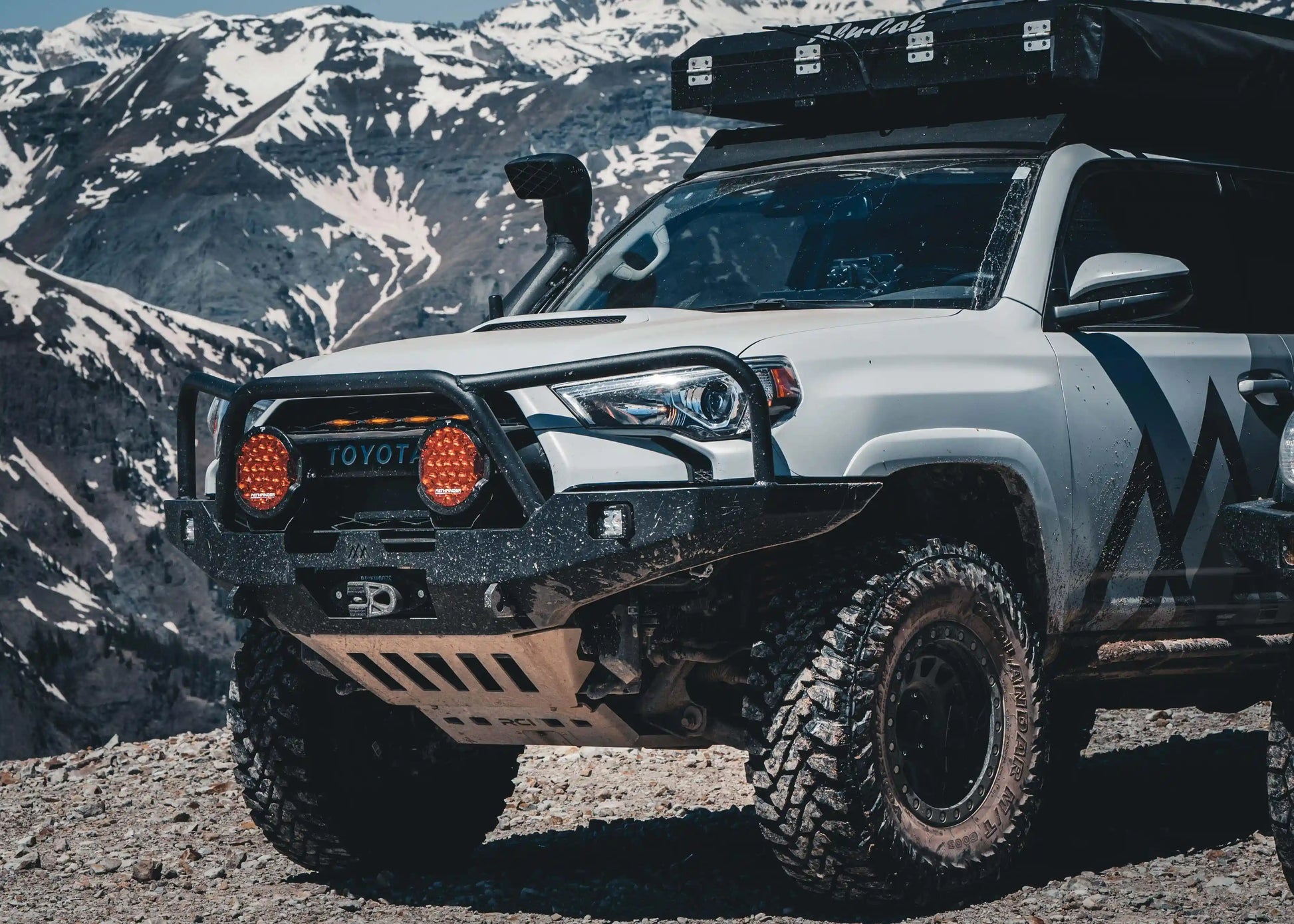 Hi-Lite Overland Toyota 4Runner Front Bumper 5th Gen (2010-2024) [Bull Bar] - 4 Wheel Overland