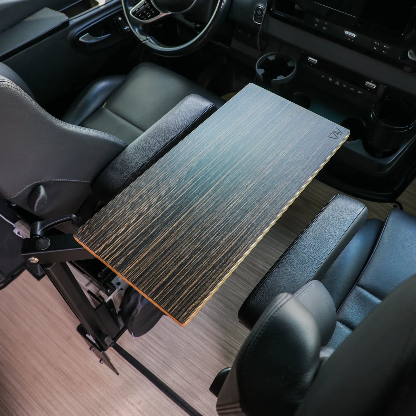 Small Universal Table Top