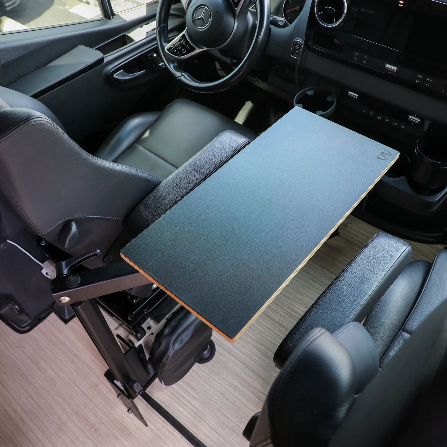 Small Universal Table Top