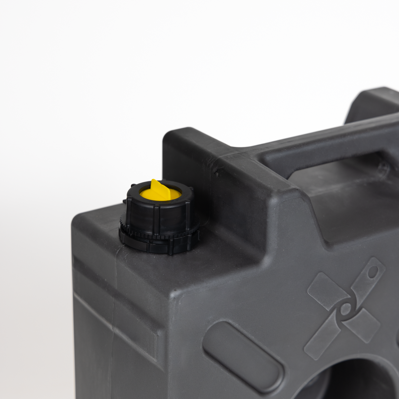 5 Gallon Water Black - 4 Wheel Overland