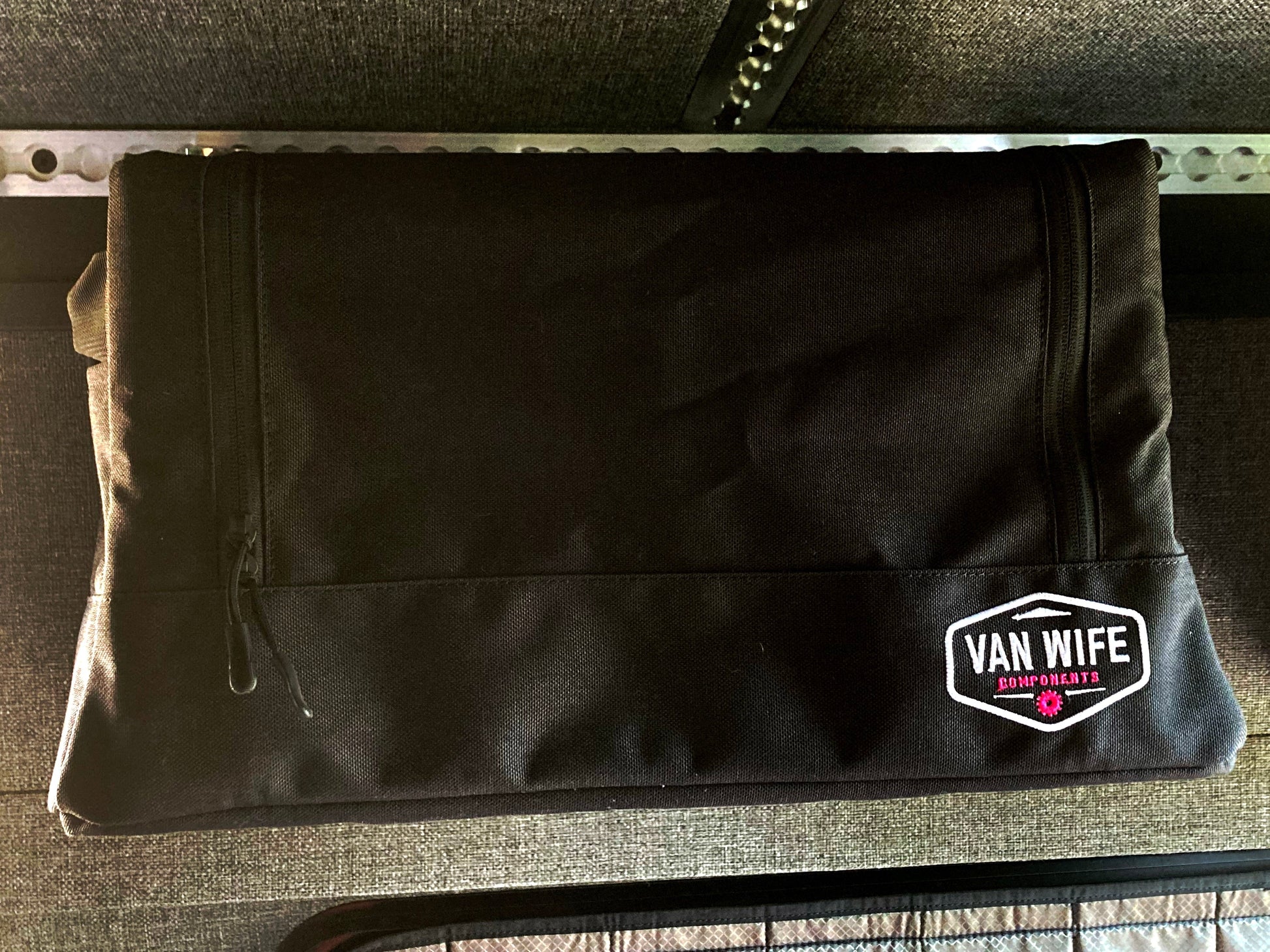 18" Hanging Bag by Van Wife Components - 4 Wheel Overland