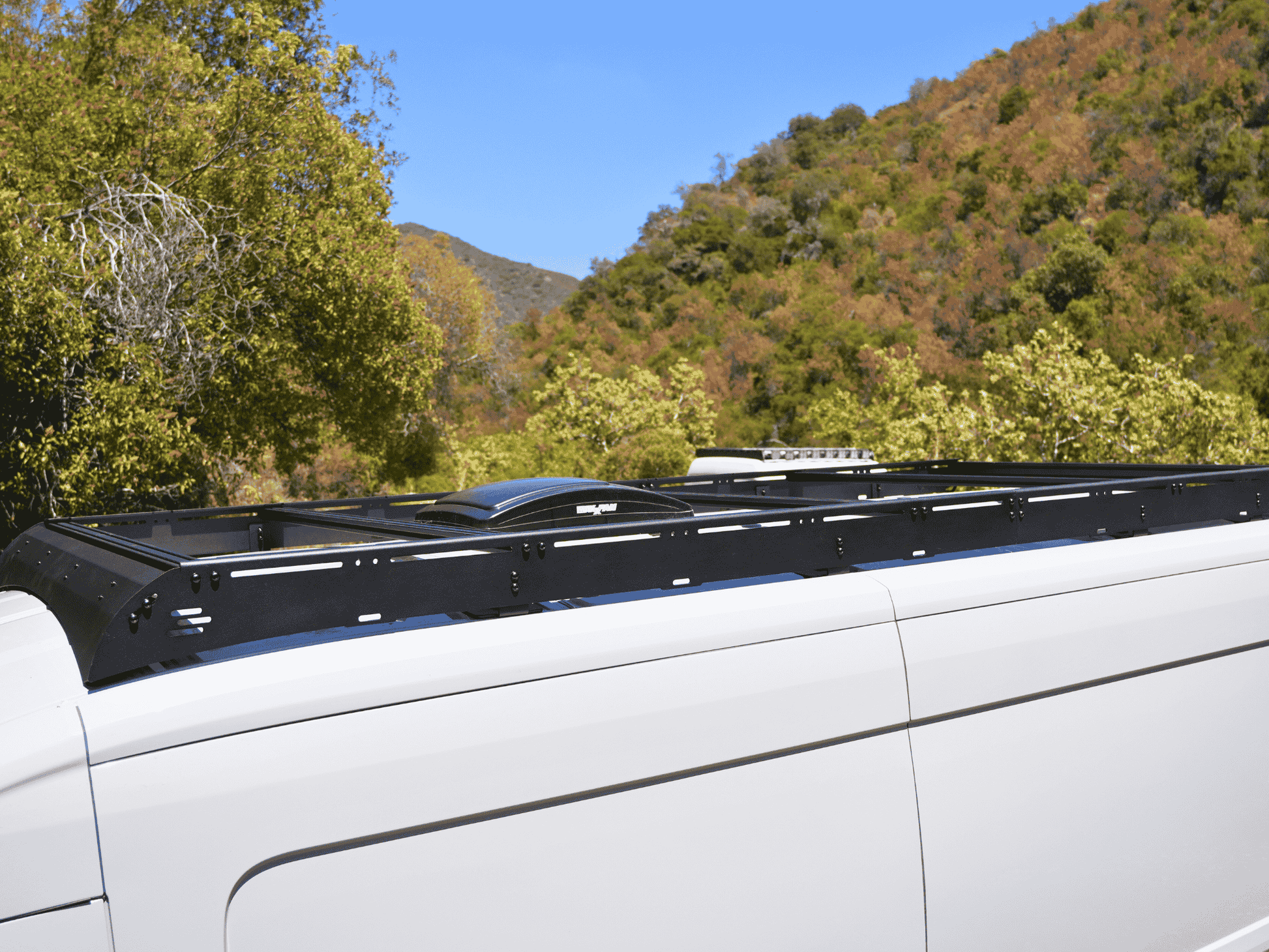 TRANSIT VAN 148" MID ROOF STRATA ROOF RACK - 4 Wheel Overland