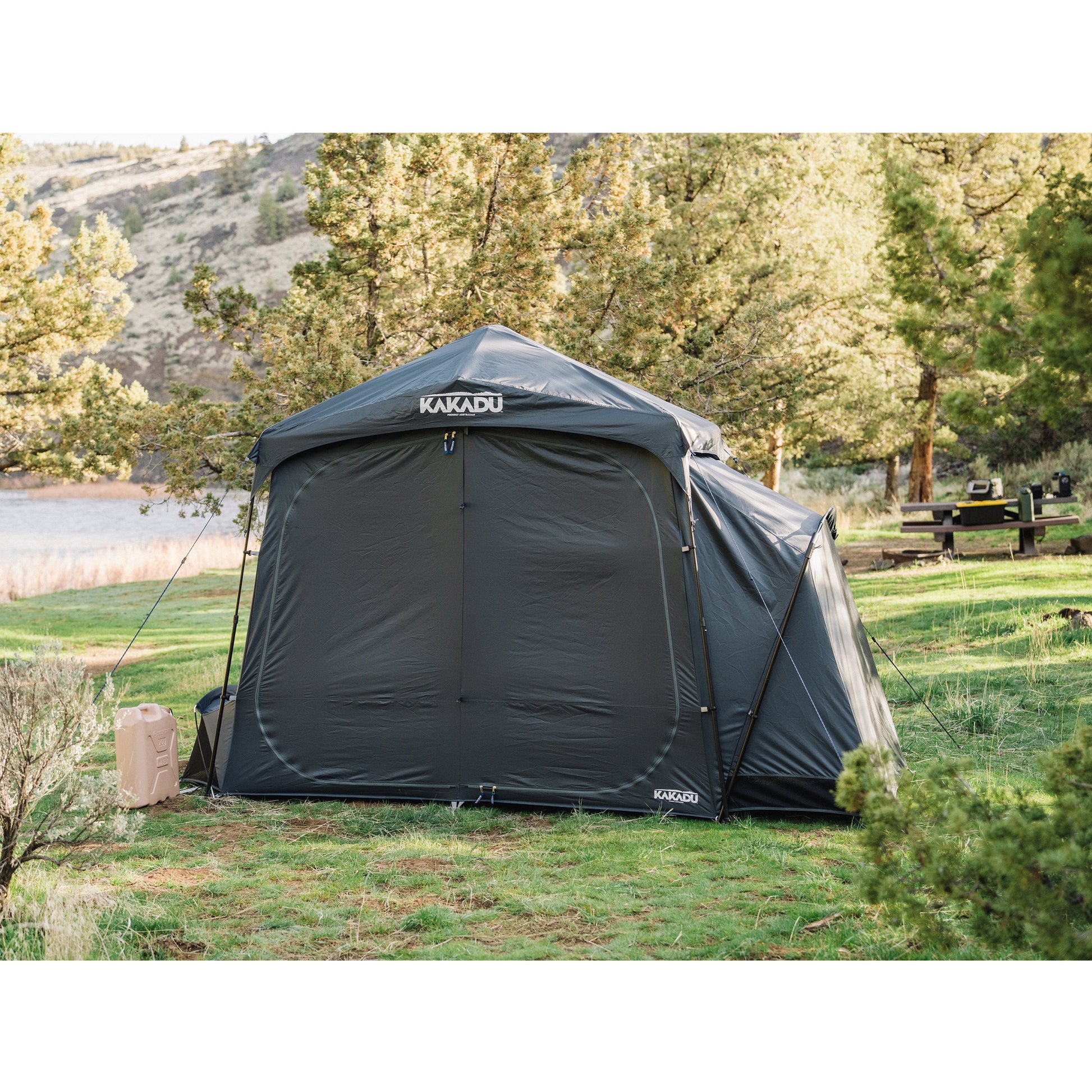 Outback Shower Tent Deluxe - 4 Wheel Overland